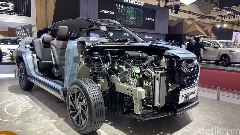 Array,Tak Cuma Mobil Listrik, GIIAS 2025 Jadi Ajang Pamer Fitur dan Teknologi
