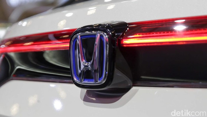 Array,Honda Catat 1.908 SPK Selama GIIAS 2025, Brio Masih Jadi Tulang Punggung