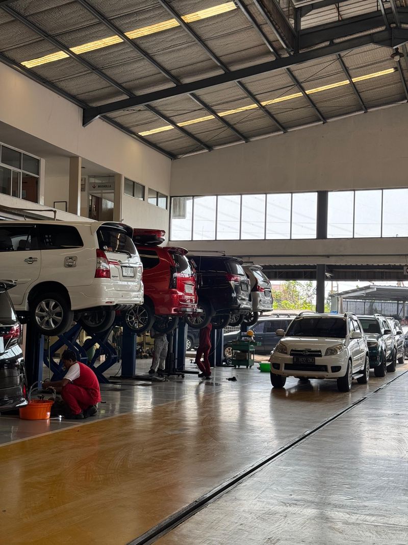 Array,Komunitas Toyota Gelar Kopdar Gabungan Sambil Belajar Teknologi Hybrid