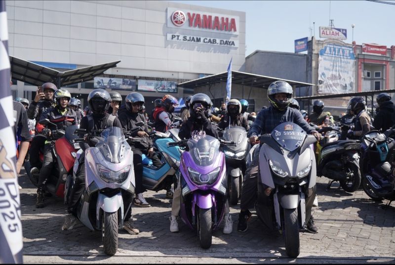 Array,Puncak Malino Jadi Saksi Kebersamaan Ribuan Bikers di MAXi Yamaha Day 2025!
