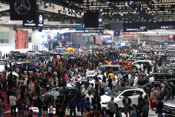 Array,Perusahaan Leasing Catat Nilai Transaksi Rp 2,4 Triliun di GIIAS 2025
