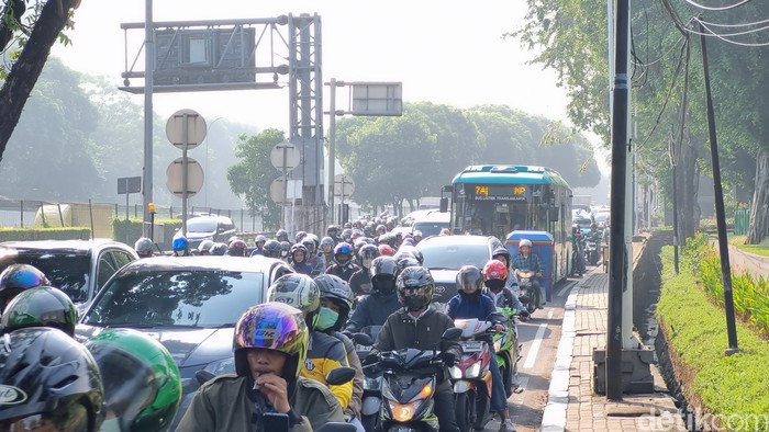 Array,Pramono Rasakan Sendiri Kemacetan TB Simatupang: Memang Parah