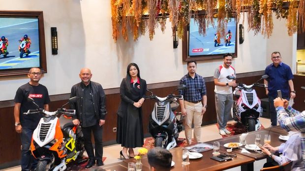 Array,Harga Setara Mobil LCGC, Motor Matic Sultan Ini Laris Manis Dipesan Orang RI