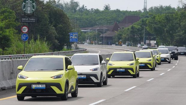 Array,Total Biaya Kepemilikan BYD Atto 1: 70% Lebih Murah dari Mobil Bensin