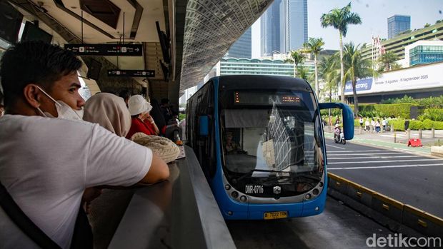 Array,Transportasi Umum Jakarta Masuk 20 Besar Terbaik Dunia, Begini Kata Pramono