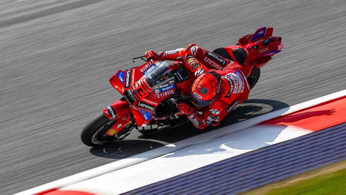 Array,Hasil MotoGP Austria 2025: Marc Marquez Pecah Telor, Bagnaia Kembali Kendor!