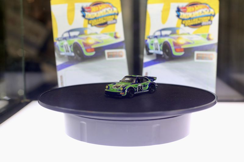 Array,Desain Hot Wheels Convention Car 2025 Ini Diterapkan pada Porsche 911!