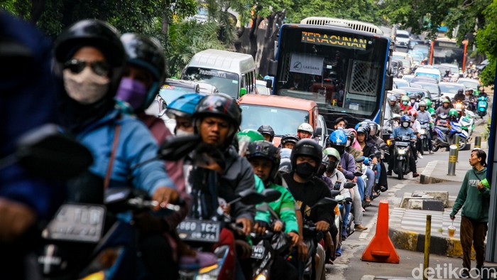 Array,Sore Ini Ada Lajur Tol Gratis di Fatmawati, Simak Rekayasa Lalin di TB Simatupang