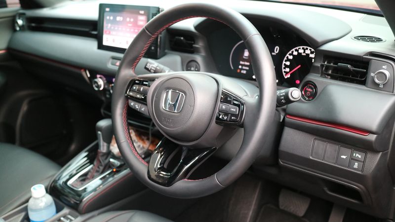 Array,Jangan Kaget Masih Banyak Tombol Fisik di Honda HR-V Hybrid, Ini Sebabnya