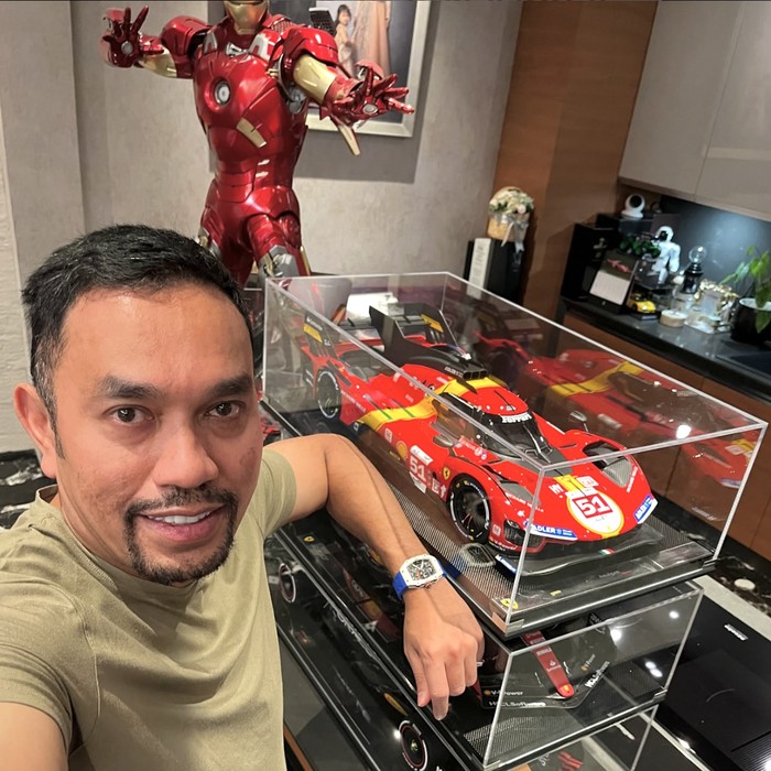 Array,Viral Diecast F1 di Rumah Ahmad Sahroni Dijarah, Harganya Nggak Main-main