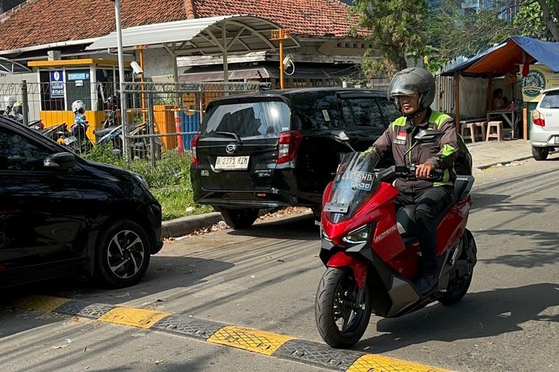 Array,Motor Listrik Maka Cavalry Bisa Disewa untuk Ojol, Biaya Rp 70 Ribu/Hari