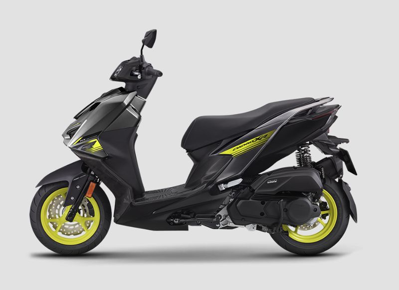 Array,Yamaha Luncurkan Skutik Dek Rata Penantang Honda Vario