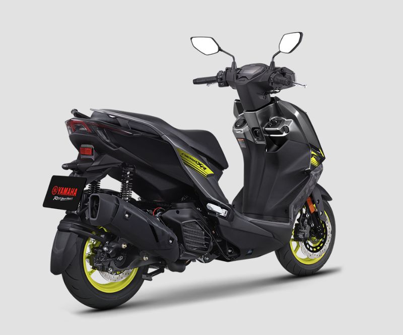Array,Yamaha Luncurkan Skutik Dek Rata Penantang Honda Vario