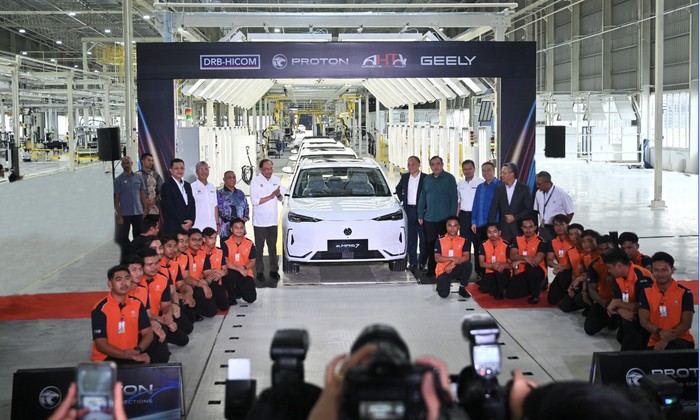 Array,Mobil Nasional Malaysia Punya Pabrik Mobil Listrik Sendiri
