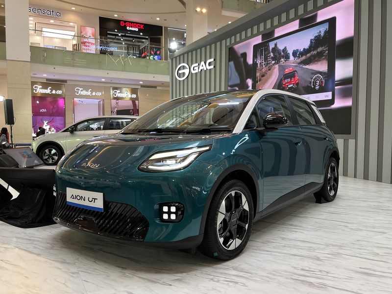 Array,Perbandingan Harga AION UT, Wuling Cloud EV, dan BYD Dolphin