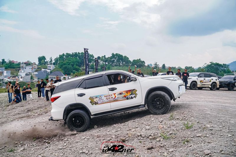 Array,Komunitas ID42NER Geber Fortuner di Habitatnya