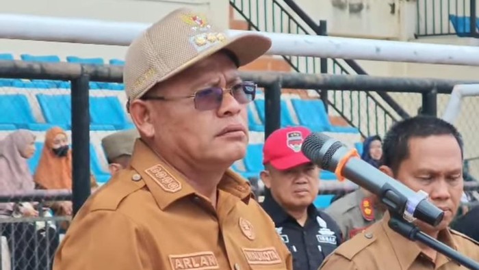 Array,Garasi Wali Kota Prabumulih yang Copot Kepsek Diduga Gegara Tegur Anaknya Bawa Mobil