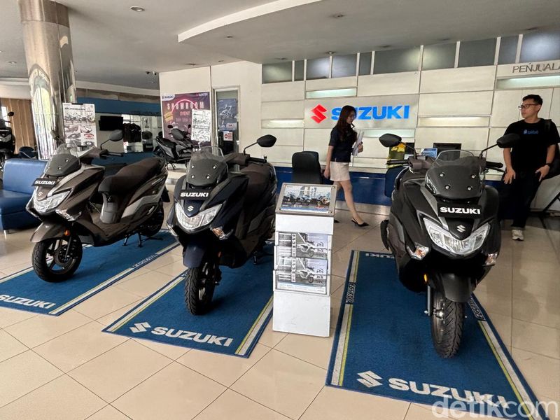 Array,Dealer Motor Suzuki Berbenah, Bisa Jual 650 Unit per Bulan