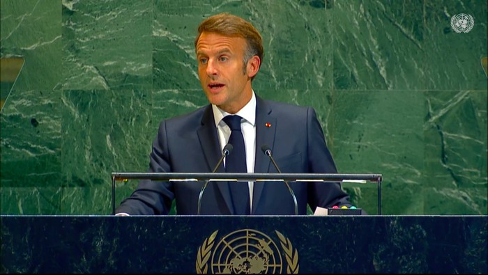 Presiden Prancis Jadi Korban Jalan Ditutup Iringan Patwal, Langsung 'Protes'