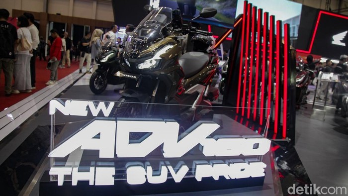 Array,New Honda ADV 160 Jadi Primadona di IMOS 2025, Segini Penjualannya