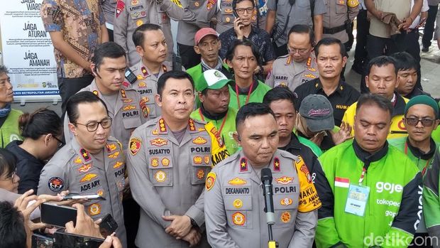 Array,Ojol Bisa Dapat Bonus Rp 500 Ribu dari Polisi, Begini Caranya