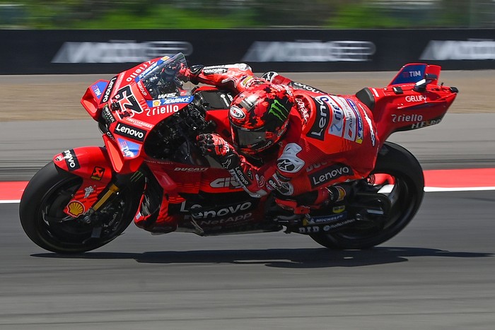 Array,From Hero to Zero, Misteri Melempemnya Pecco Bagnaia di Mandalika