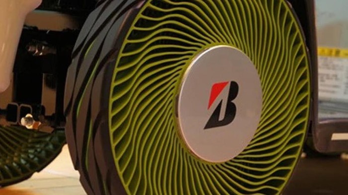 Array,Ban Tanpa Angin-Antibocor Bridgestone Kapan Masuk Indonesia?
