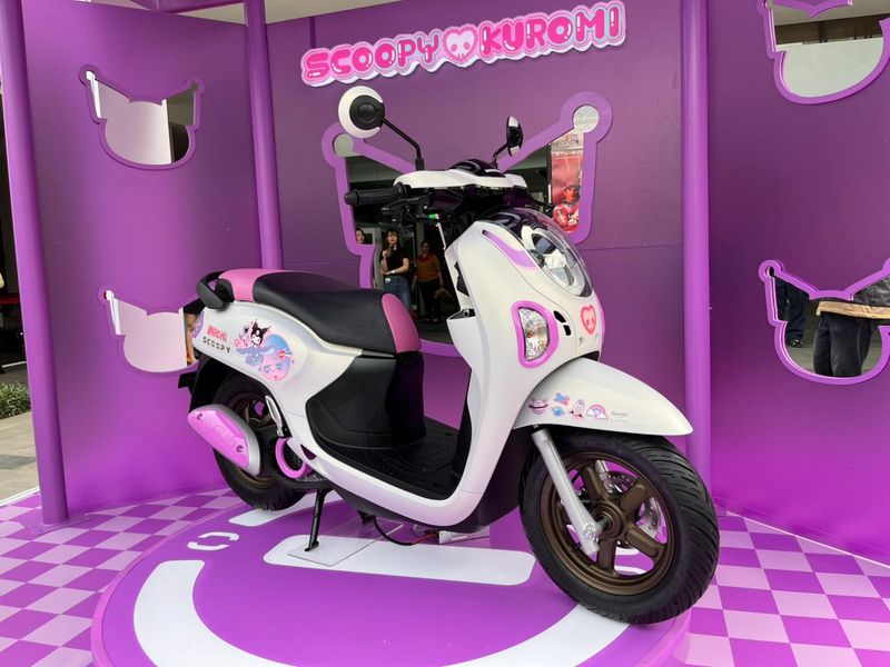 Array,Honda Scoopy Kuromi Limited Edition Meluncur, Ini yang Beda