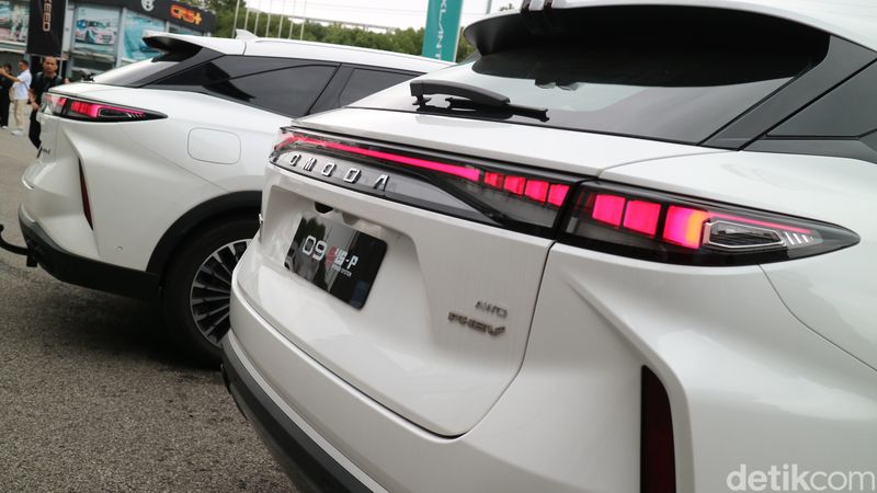 Array,SUV Premium China Bakal Goda Orang Kaya Indonesia, Ini Bocorannya