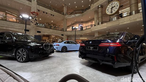 Array,GJAW 2025 Belum Mulai, BMW Sudah Kasih Promonya Duluan di Plaza Senayan