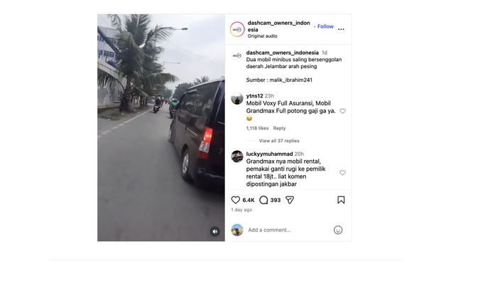 Array,Duh! Tak Ada yang Ngalah, Voxy vs Gran Max Saling Senggol di Jalan