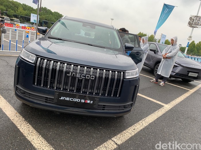 Array,Masa Depan Cerah Mobil PHEV di Indonesia
