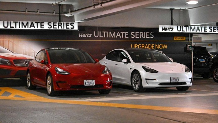 Apakah Mobil Listrik Bisa Paparkan Radiasi ke Pengendaranya? Ini Hasil Risetnya