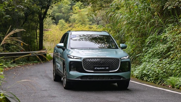 Inilah 5 Alasan LEPAS L8 Layak Dipilih, SUV Premium dengan RPA & APA