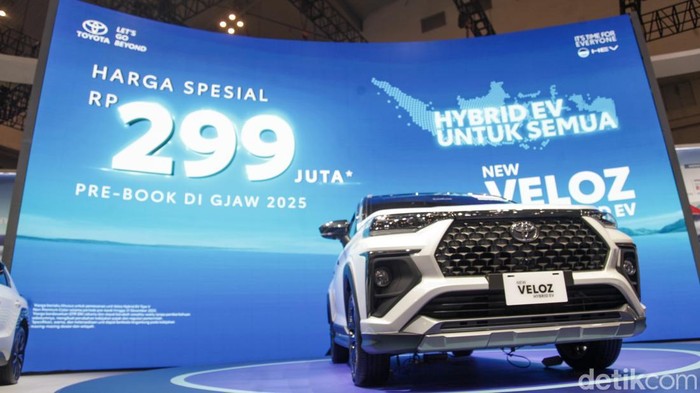 Kisaran Harga Toyota Veloz Hybrid dari yang Termurah sampai Termahal