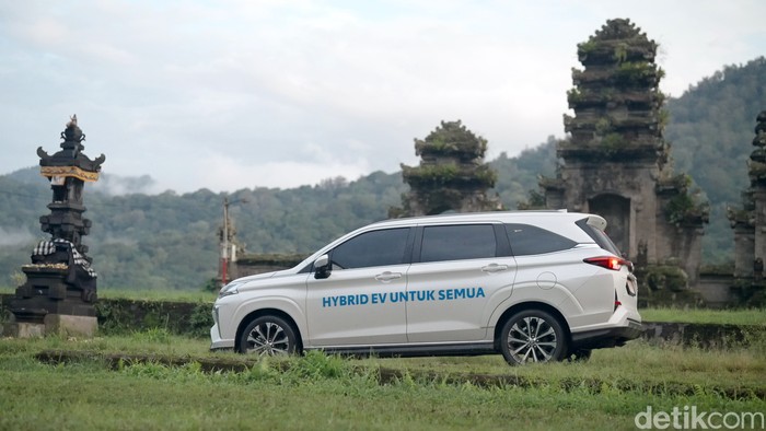 Andai Mobil Hybrid Lebih Murah 10 Persen...