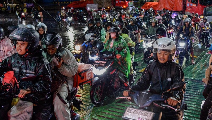 Catat Nih, Kapolri Ungkap Jam Rawan Kecelakaan