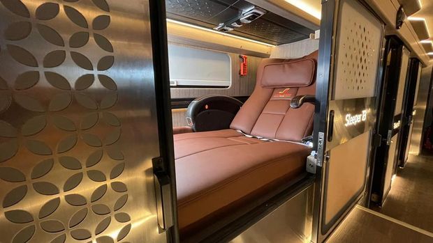 Mewah! Intip Fasilitas Bus Tingkat Terbaru PO Juragan 99 Trans