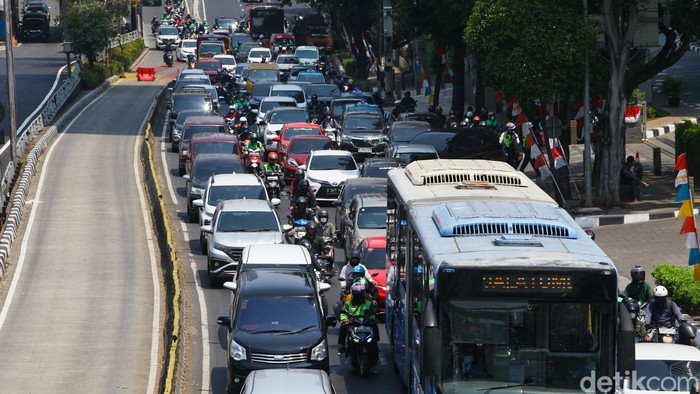 Warga Bandung dan Jakarta Buang Waktu Setara 5 Hari Dalam Setahun gegara Macet