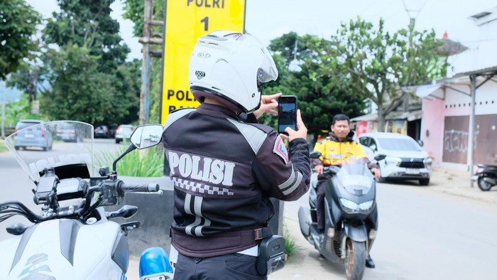 Cara Kerja Tilang Elektronik Pakai HP, Pelanggar Tinggal Difoto