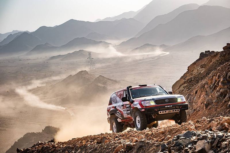 Dua Pebalap Indonesia Cetak Sejarah di Balapan Ekstrem Reli Dakar