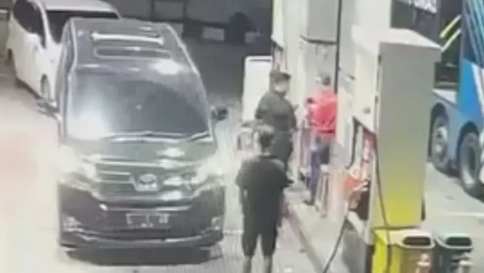 Pengemudi Pukuli Petugas SPBU Gegara Ditolak Isi Pertalite, Vellfire Minimal Pakai BBM Ini