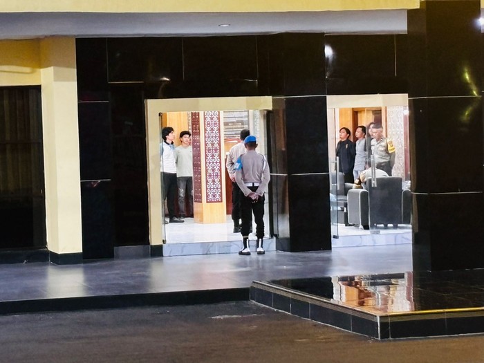 Isi Garasi Bupati Rejang Lebong yang Terjaring OTT KPK