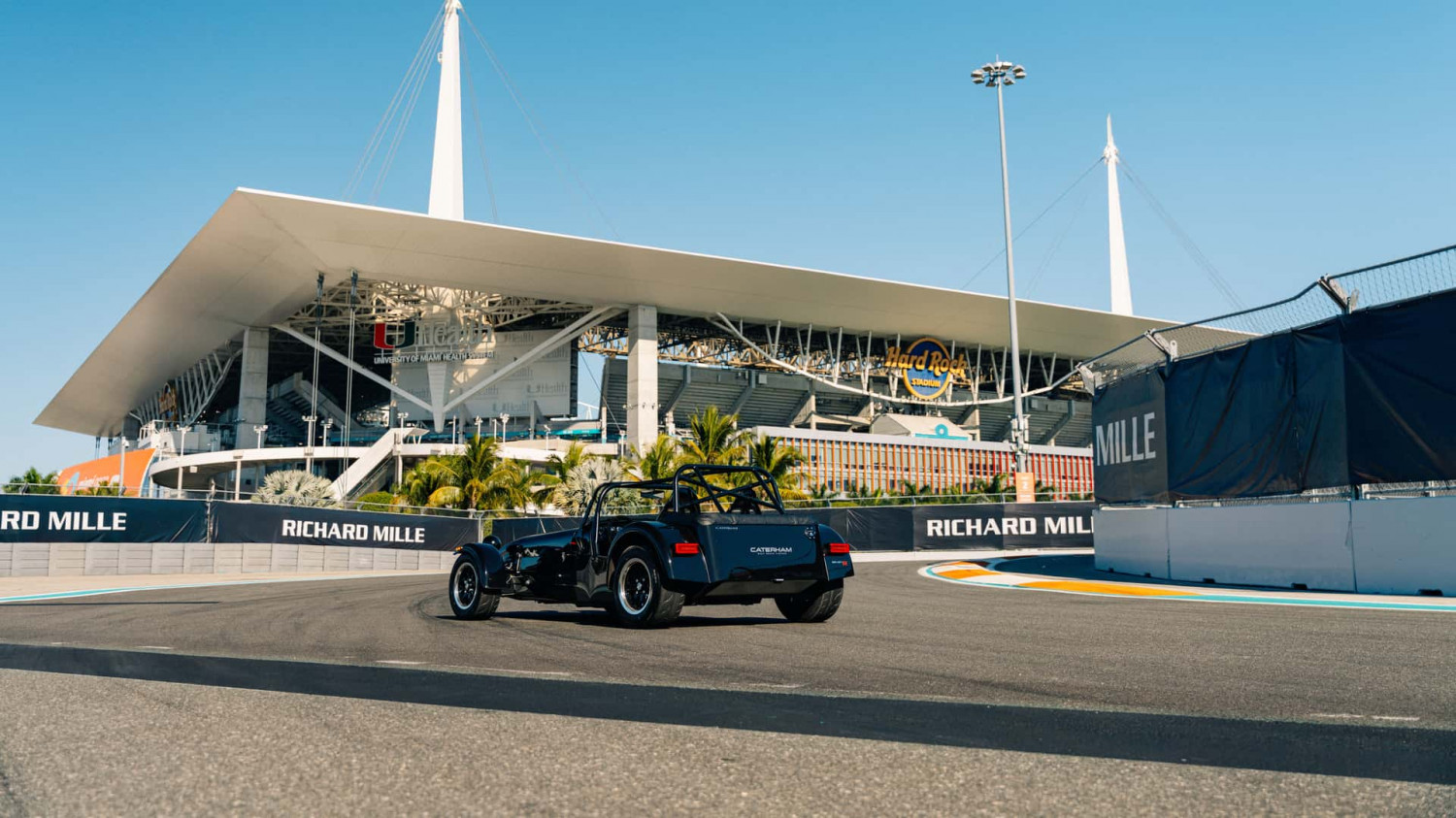 La Caterham Seven peut être conduite sur le circuit F1 de Miami