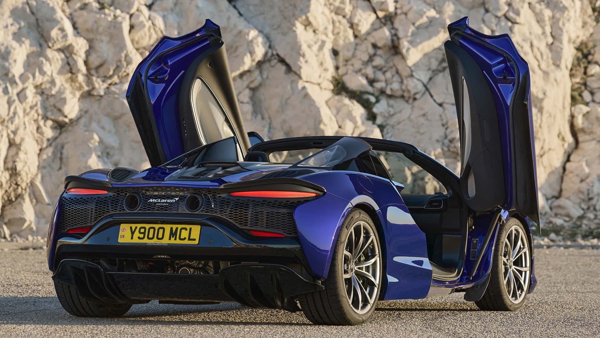McLaren Artura Spider trasero 2025 3/4