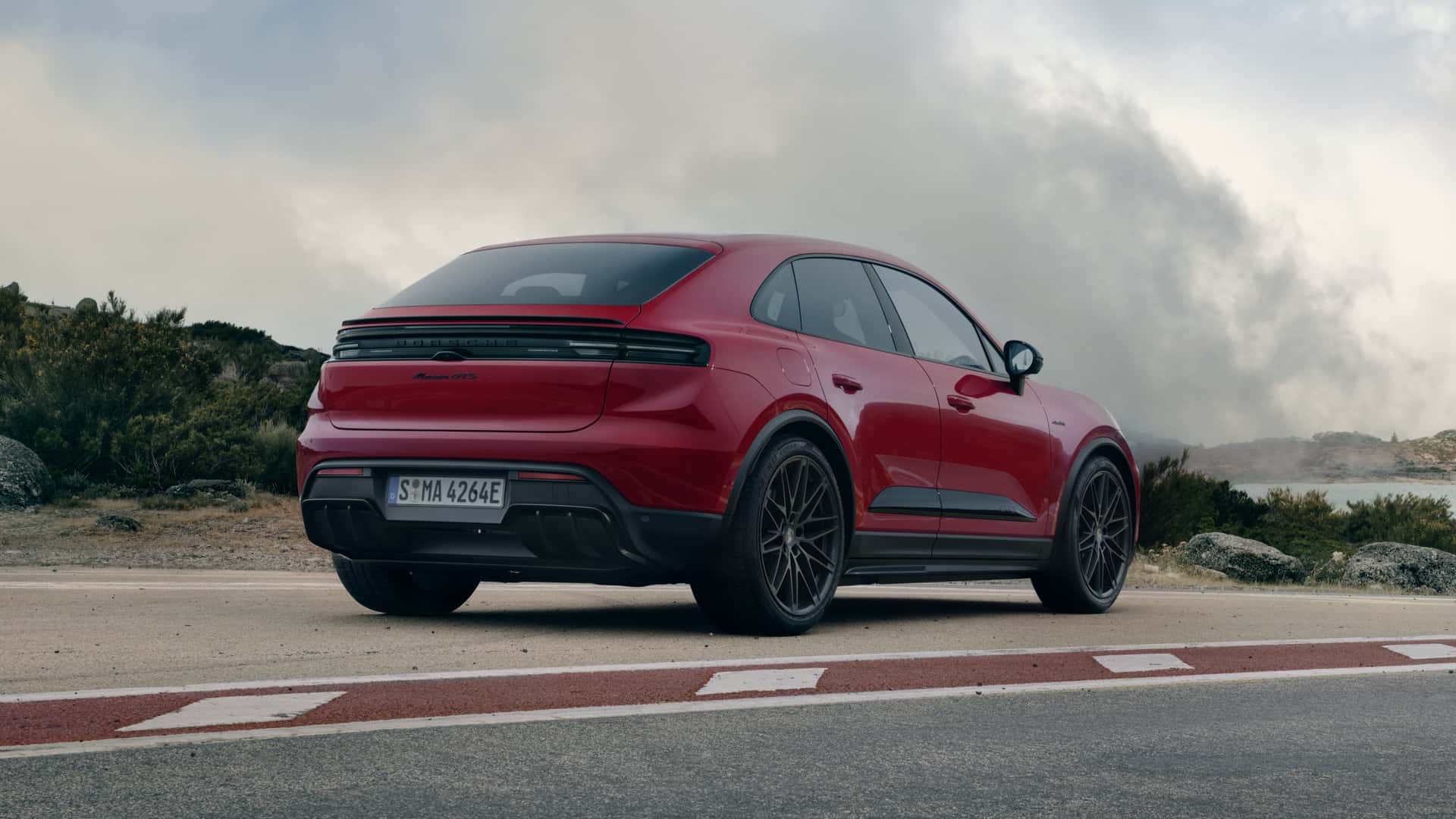 2026 Porsche Macan GTS