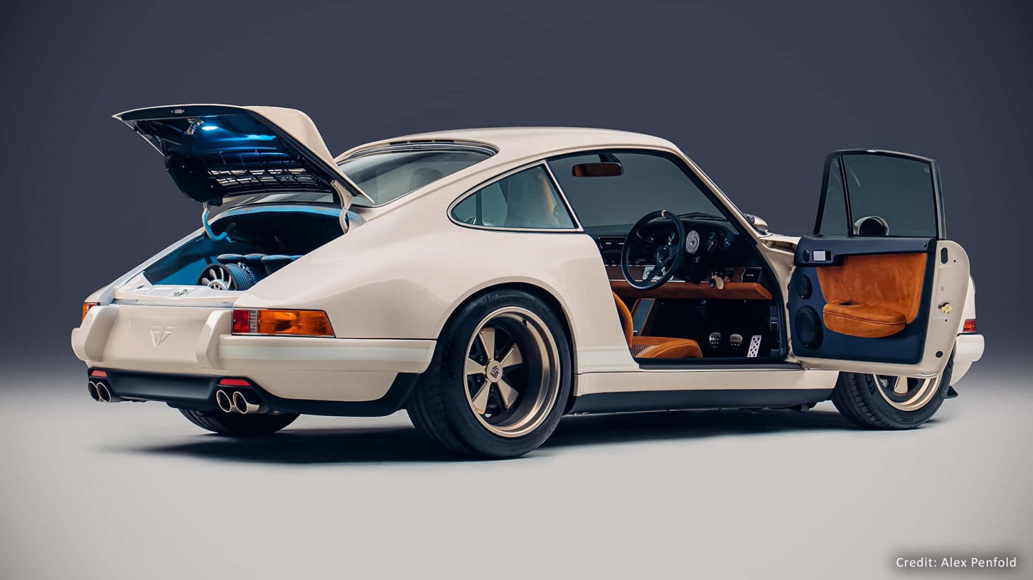 Este clásico Porsche 911 es en realidad un moderno 964