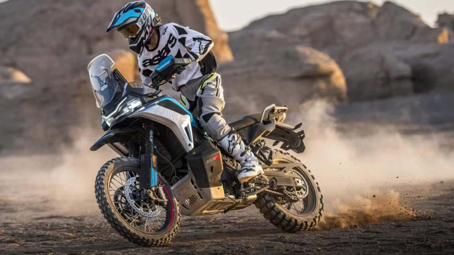 Este es el precio que tendrá la CFMoto 1000 MT-X en Europa
