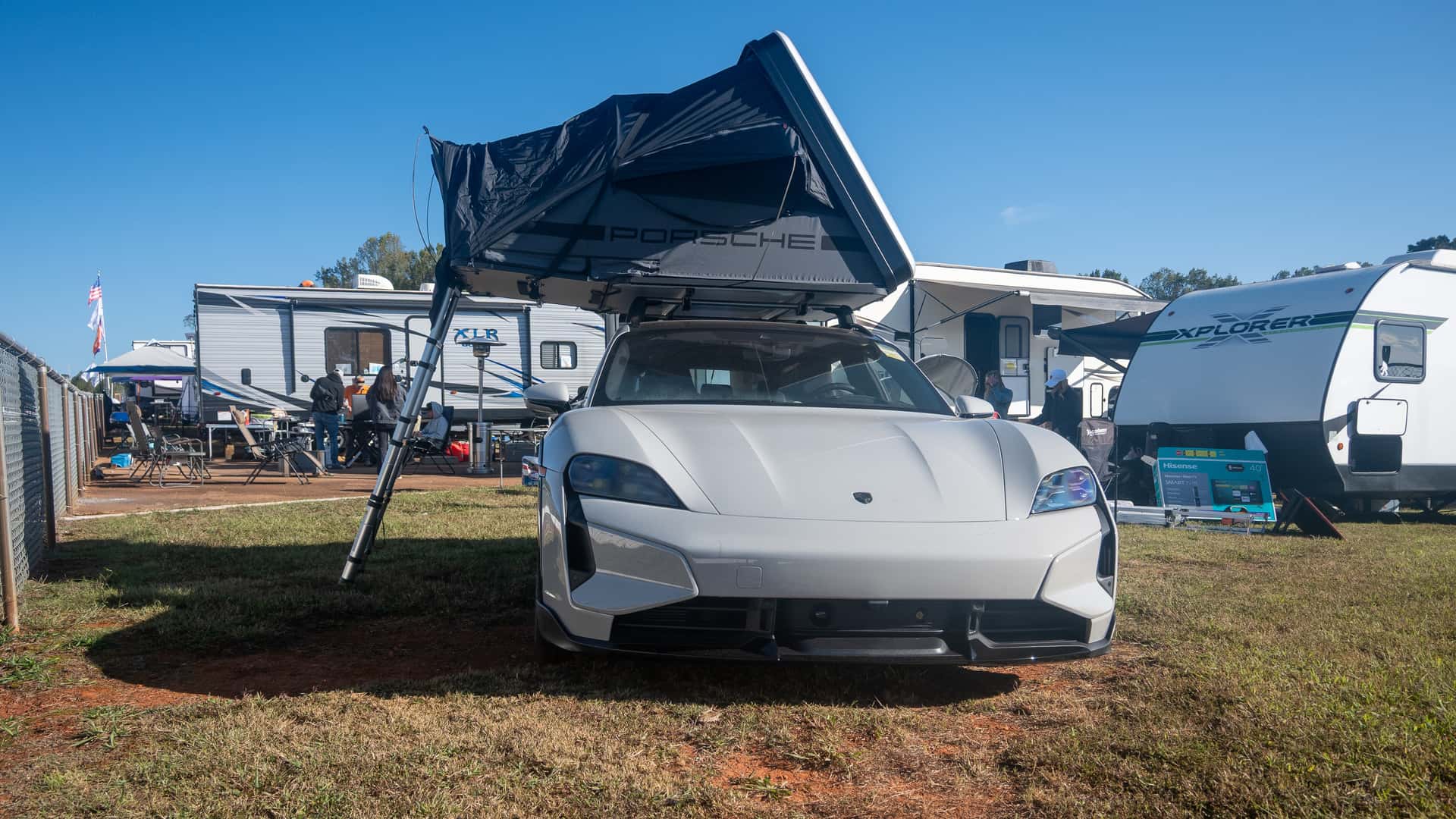 Porsche Taycan Camping