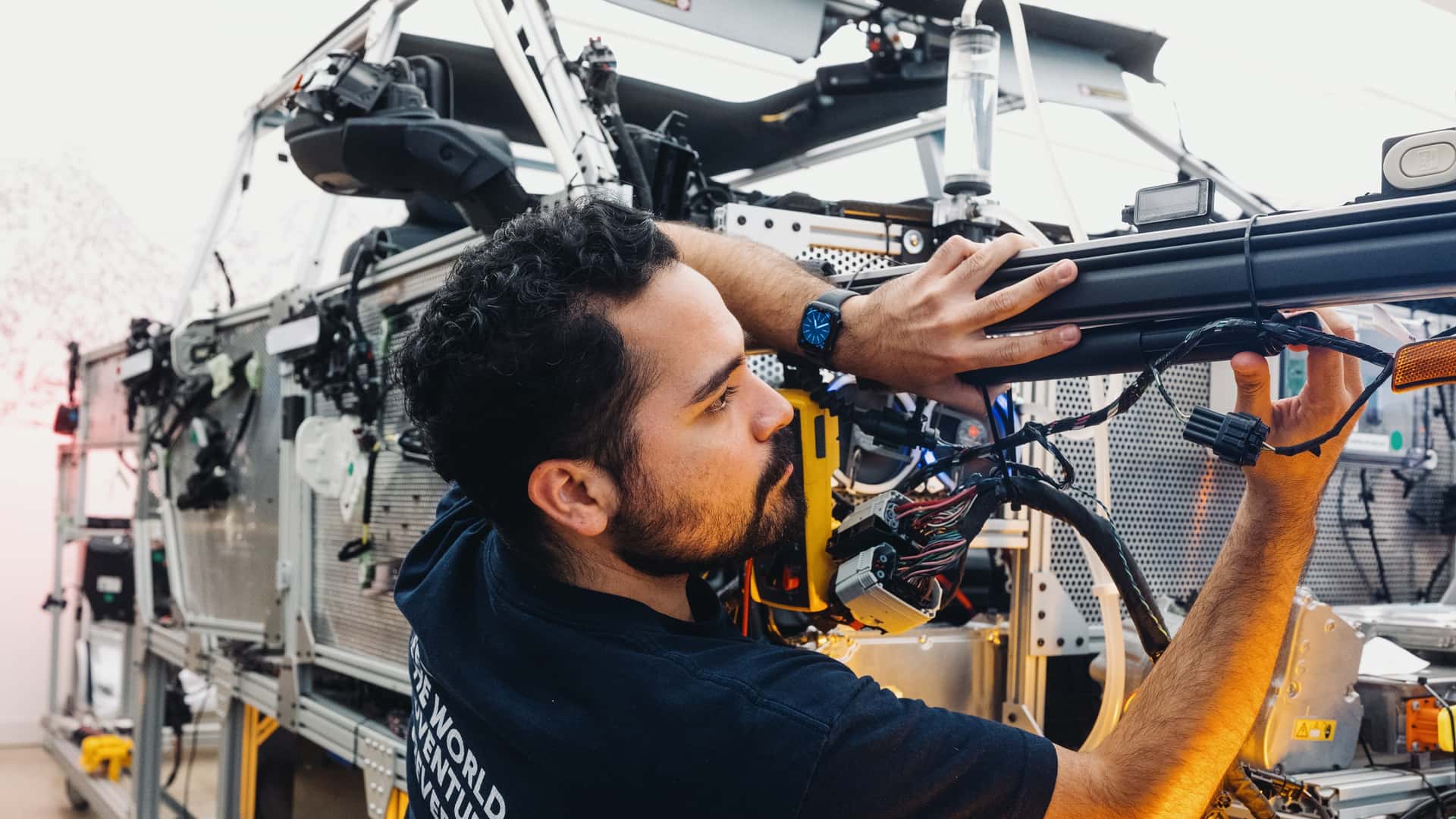 Rivian-VW Ingin Jual Teknologi EV ke Seluruh Industri Otomotif